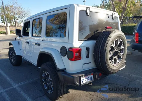 2025 Jeep Wrangler 4-Door Sahara 4X4 z USA, uszkodzony, nr VIN 1C4PJXEN8SW508273